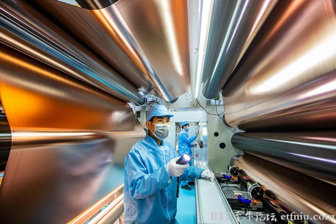 2026年AI服务器专用高端铜箔需求约2.4万吨,同比暴涨260%